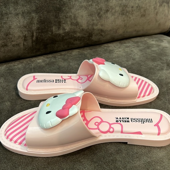 Melissa Hello Kitty Slides Pink Jelly Vintage, Size 6, EUC! - Picture 5 of 6